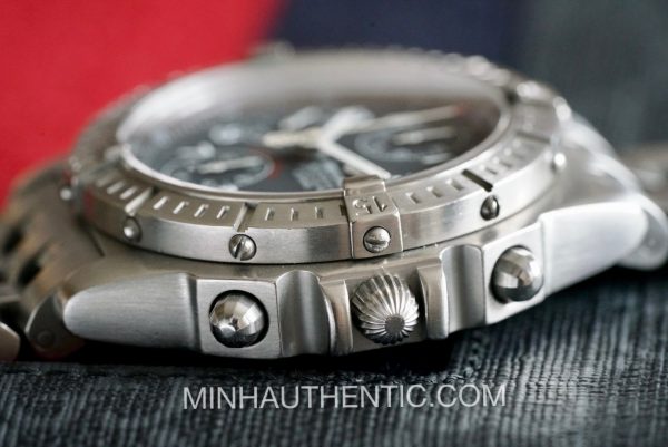 Breitling Chronomat Blackbird A13353