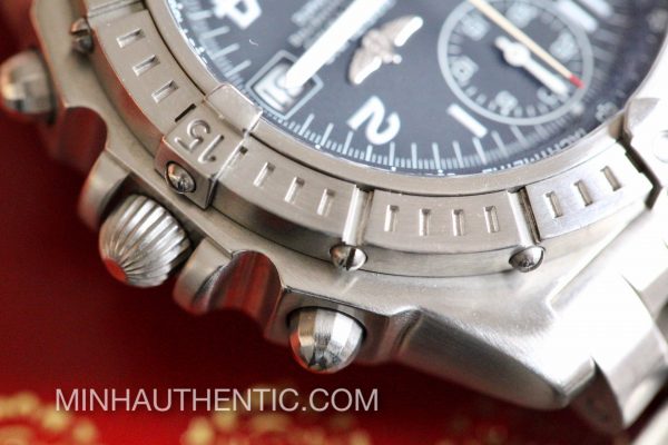 Breitling Chronomat Blackbird A13353