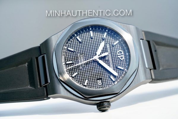 Girard Perregaux Laureato 38mm Ceramic 81005-32-631-FK6A