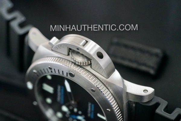Panerai Submersible 42mm PAM00973