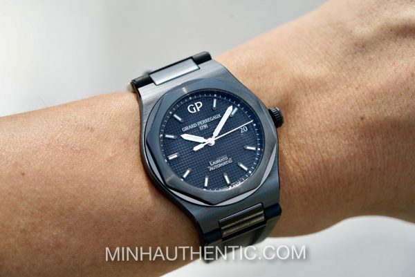 Girard Perregaux Laureato 38mm Ceramic 81005-32-631-FK6A