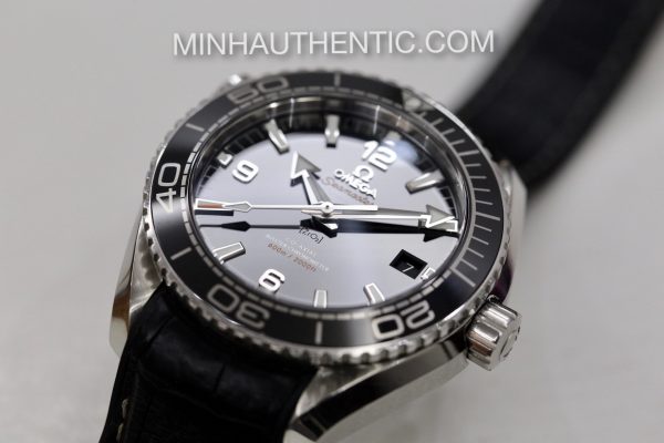 Omega Planet Ocean 43.5mm 215.33.44.21.01.001