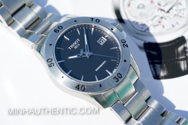 Tissot V8 Swissmatic T106.407.11.051.00