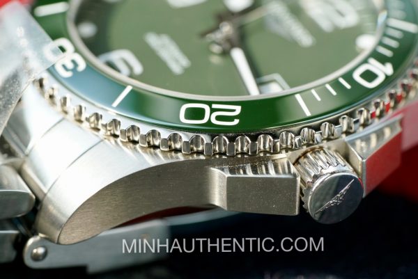 Longines Hydroconquest Ceramic 41mm Green L3.781.4.06.6