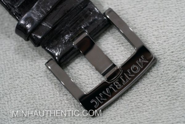 Montblanc TimeWalker Dual Carbon Chronograph 105805
