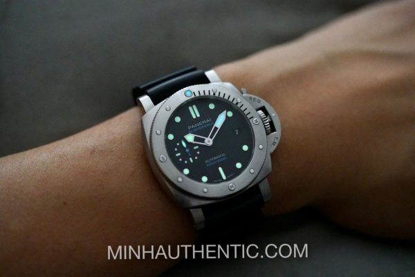 Panerai Submersible 42mm PAM00973