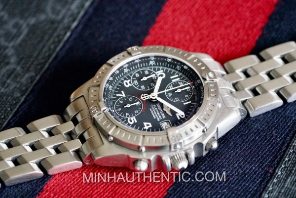 Breitling Chronomat Blackbird A13353