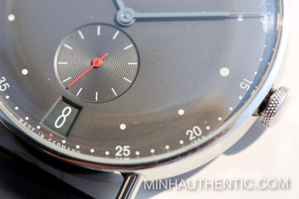 Nomos Metro 38 Date 1103