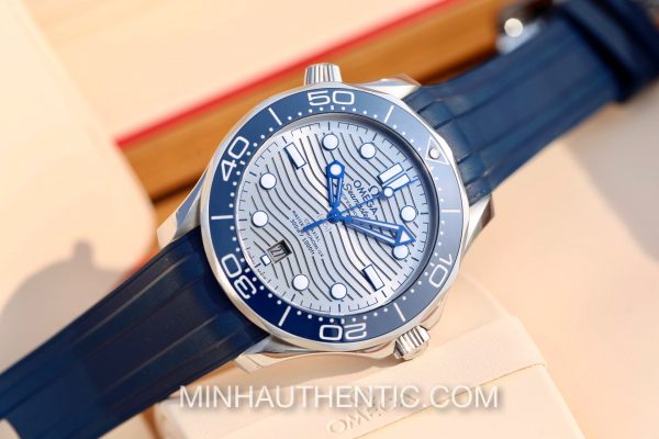 Omega Seamaster Diver 300m Co-Axial Master Chronometer 210.32.42.20.06.001