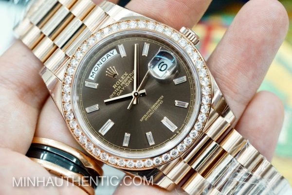 ROLEX DAY-DATE 40 18K ROSE GOLD DIAMOND BEZEL 228345RBR