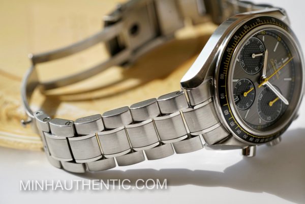 Omega Speedmaster Racing 326.30.40.50.06.001