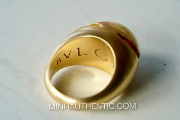 Bvlgari Cabochon 18k Gold Ring