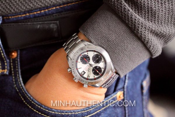 Omega Speedmaster Date Panda 3211.31.00