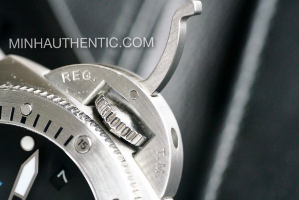 Panerai Submersible 42mm PAM00973
