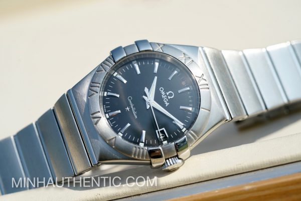 Omega Constellation Quartz 35mm Black 123.10.35.60.01.001 - Ảnh 3