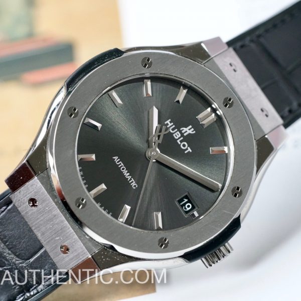 Hublot Classic Fusion Automatic 38mm Grey 565.NX.7071.LR