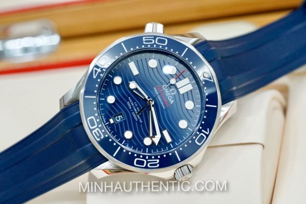 Omega Seamaster Diver 300m Blue Master Co-Axial 210.32.42.20.03.001