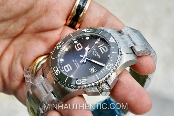 Longines Hydroconquest Ceramic Grey 43mm L3.782.4.76.6 - Ảnh 5