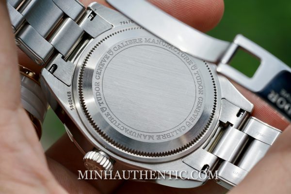 Tudor Black Bay Pro 79470-0001 - Ảnh 11