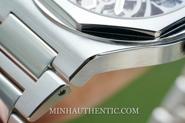 Girard Perregaux Laureato Skeleton 81015-11-001-11A - Ảnh 5