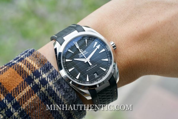 Omega Aqua Terra 41mm Master Chronometer Black Rubber 220.12.41.21.01.001 - Ảnh 3